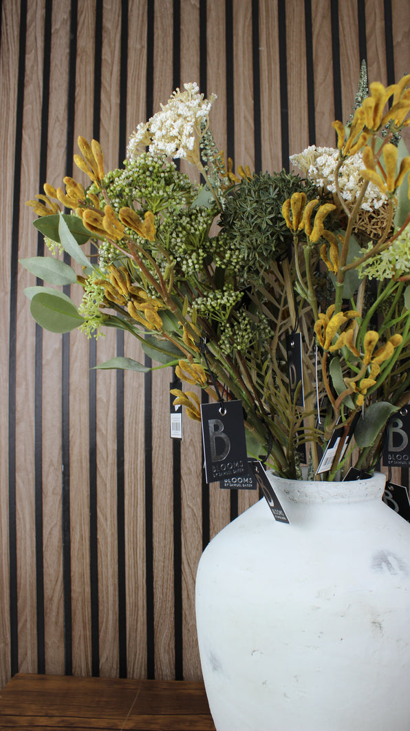 Floral Arrangement Silk Flowers - Laura's Picks