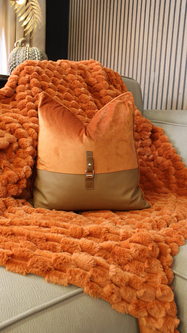 Paul Moneypenny Buckleup Orange